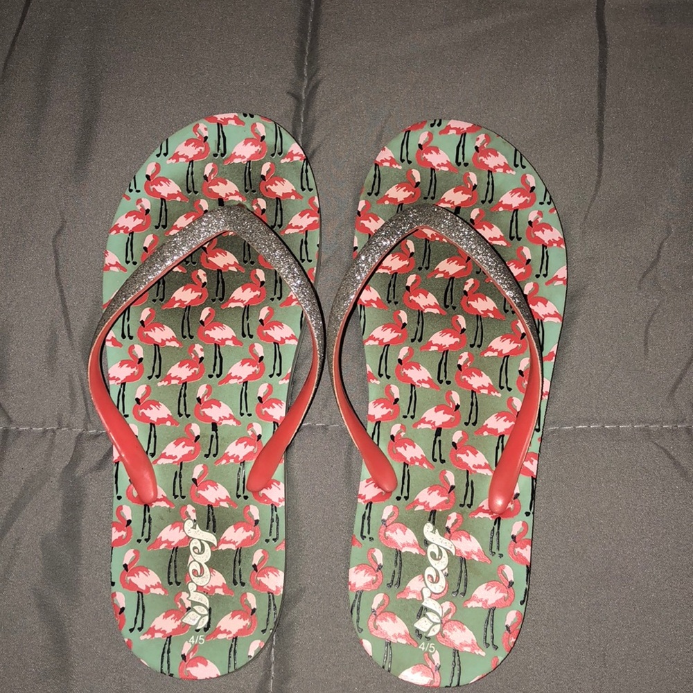 Reef flamingo flip flops (4/5)